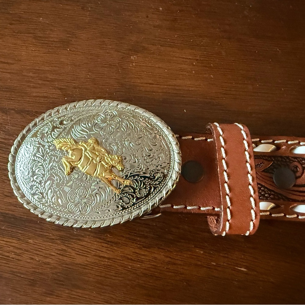 NWT leather Kids Belt with belt buckle - Picture 5 of 7